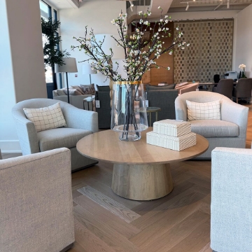 Picture of MARK COCKTAIL TABLE, 48 DIA.